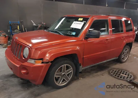 2010 Jeep Patriot Sport z USA, uszkodzony, nr VIN 1J4NF2GB5AD505608